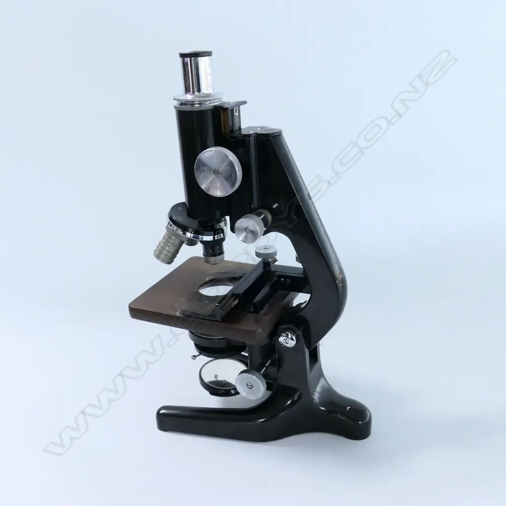 BLACK FINISHED STEEL 'SERVICE II' MICROSCOPE by W. WATSON & SON LTD., No.107607, c.1951, IN MAHOG BOX (NOT ORIGINAL) Image 1++